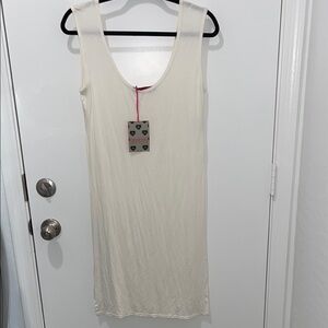 Cream Sleeveless Tunic Top Boohoo size Medium Women’s Too